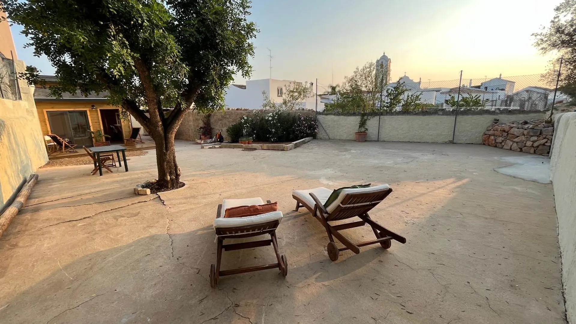 Wood11 - Charming Tinyhouse In A Lovely Garden Santa Barbara de Nexe Portugal